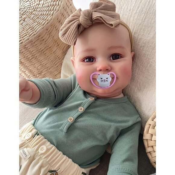 Reborn Baby Doll with Soft Body Realistic Newborn Toddler Girl Look Real - Picture 1 of 6